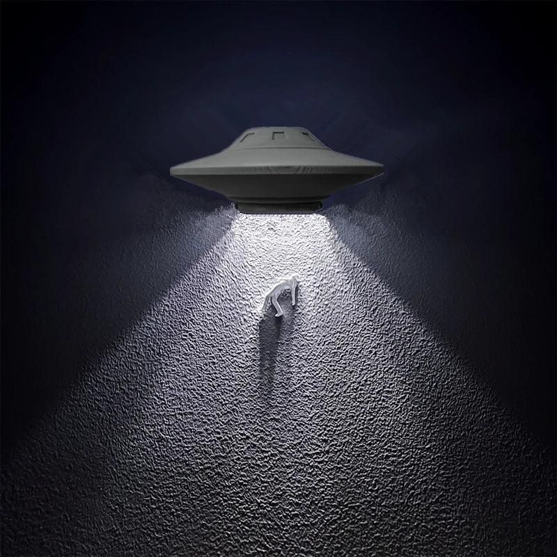 ALIEN UFO WALL SPACESHIP