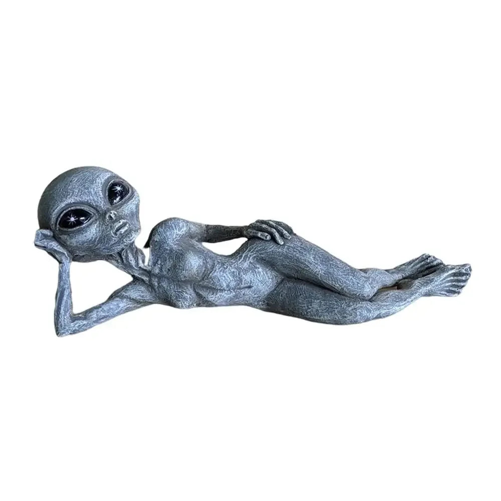 Alien Resin Statue Female Pose