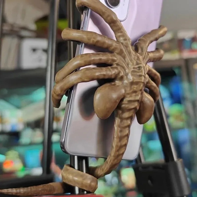 Xenomorph Facehugger Mobile Phone Holder